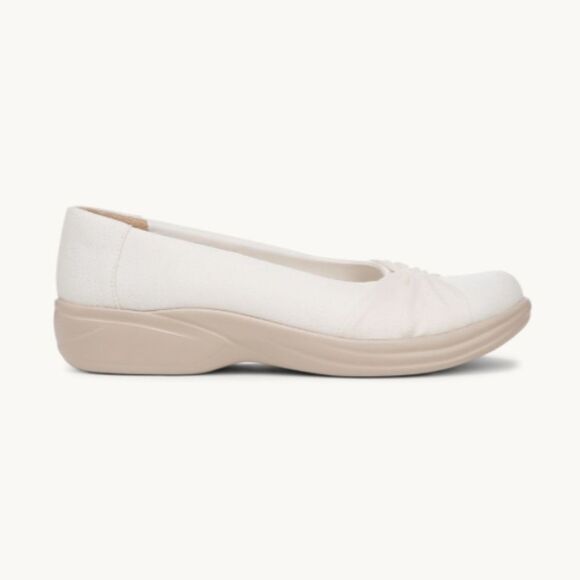 Bzees Women's Paige Washable Round Toe Slip Ons In Sugar Cream Shim - Picture 7 of 7